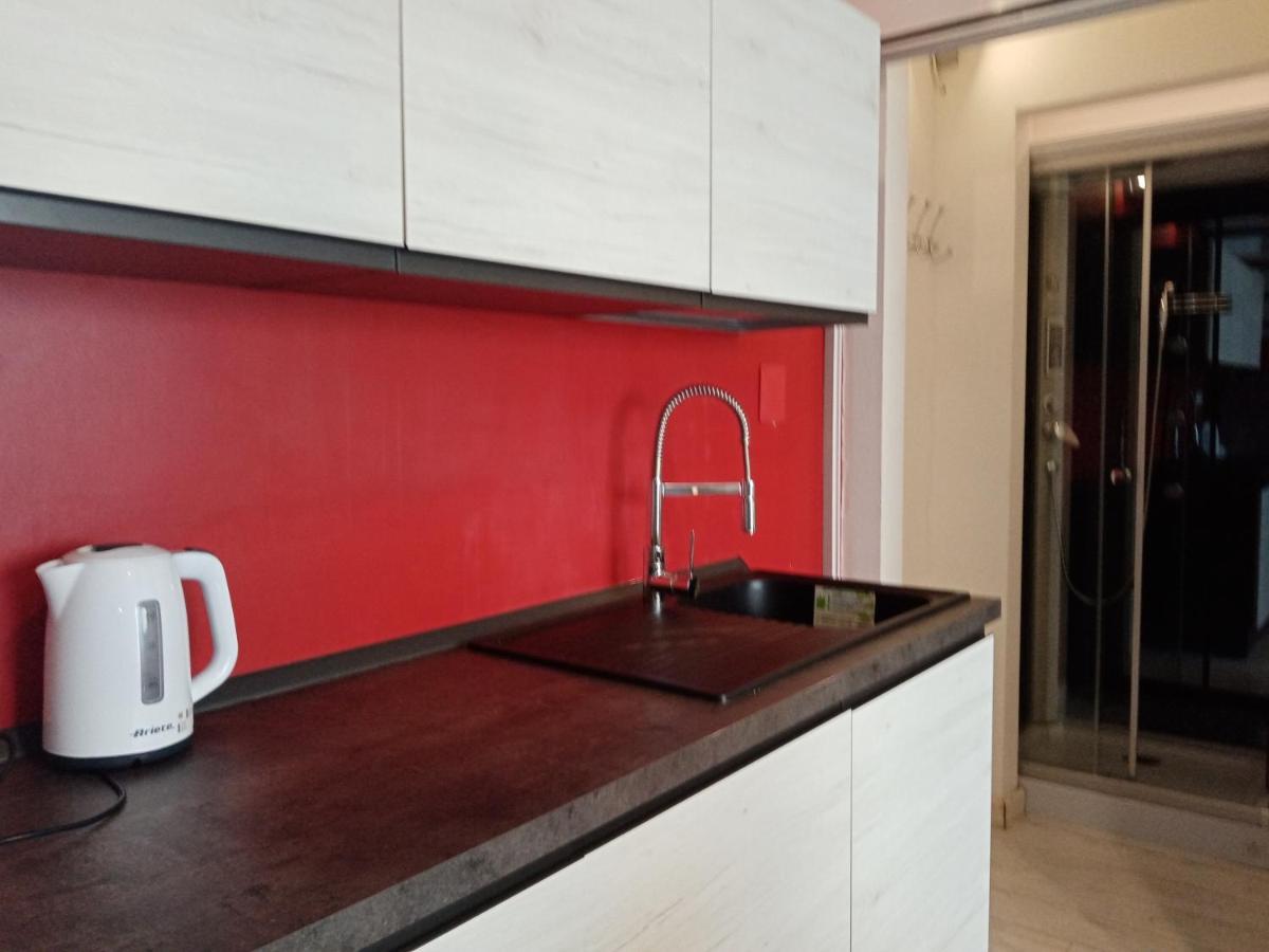 Einaudi 56 Guest House Cagliari Eksteriør billede